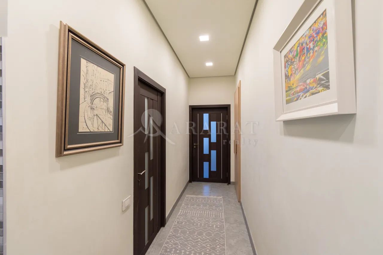 3 սենյականոց բնակարան  Բաղրամյան պող(Կենտրոն), Կենտրոն Երևան, 158737