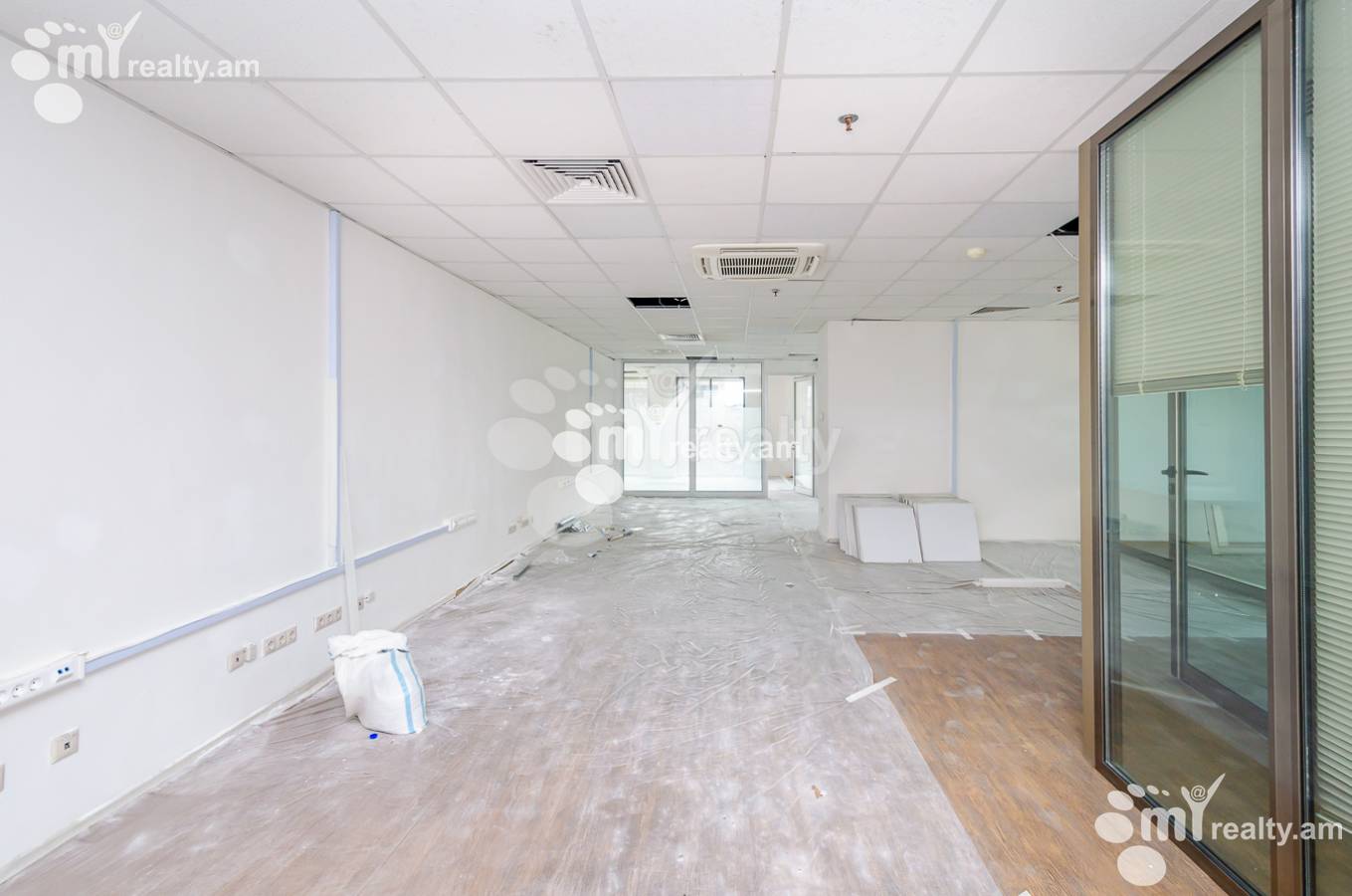 Снять коммерческoе помещение Г.Лусаворич ул, Центр Ереван, 153212