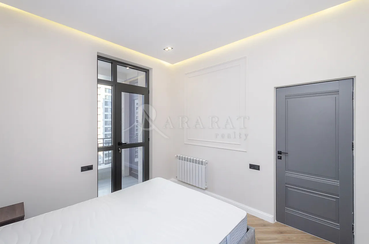 3 սենյականոց բնակարան  Արշակունյաց պող, Կենտրոն Երևան, 158814