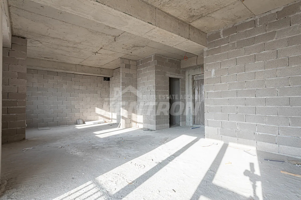 3 bedroom apartment for sale Antarayin St, Center Yerevan, 157847