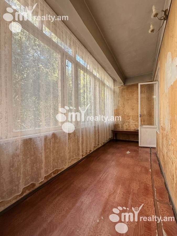 Купить 3 комнатную квартиру Мамиконянц ул, Арабкир Ереван, 157031