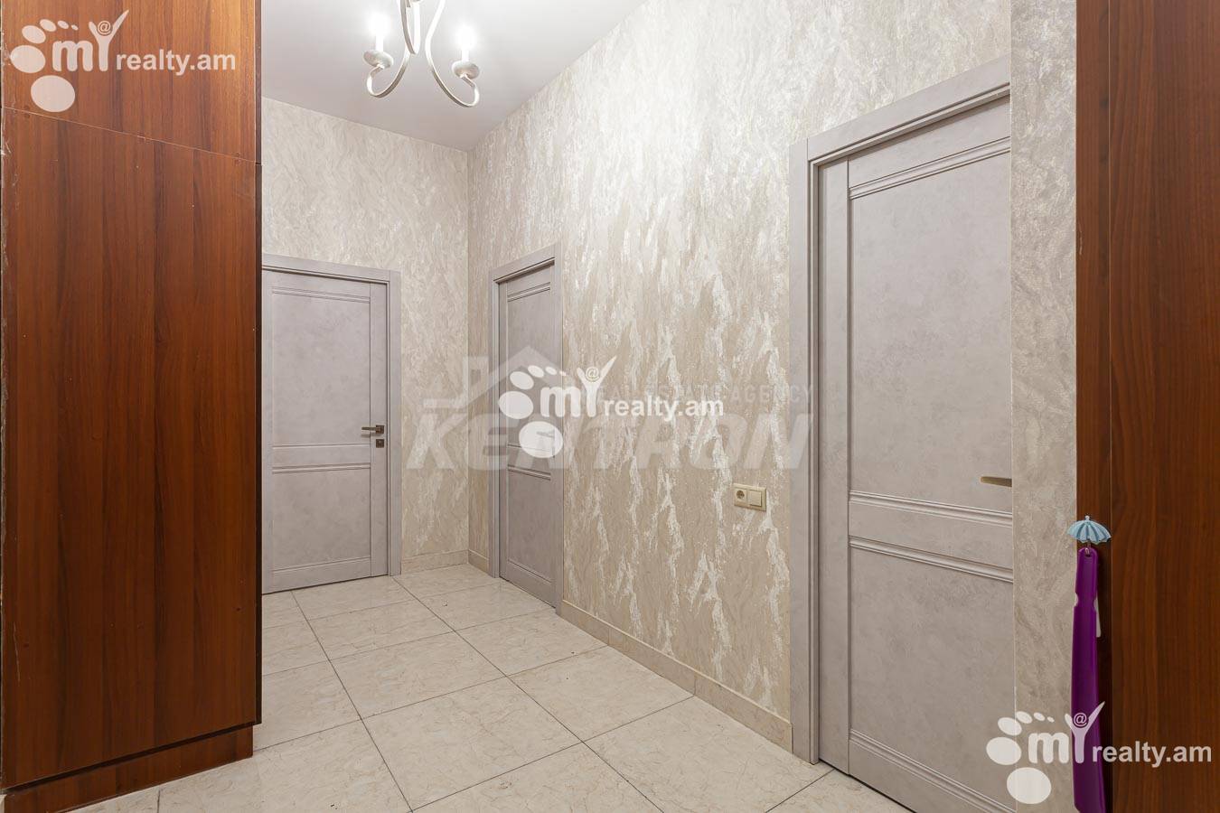 3 սենյականոց բնակարան  Նալբանդյան փող, Կենտրոն Երևան, 135466