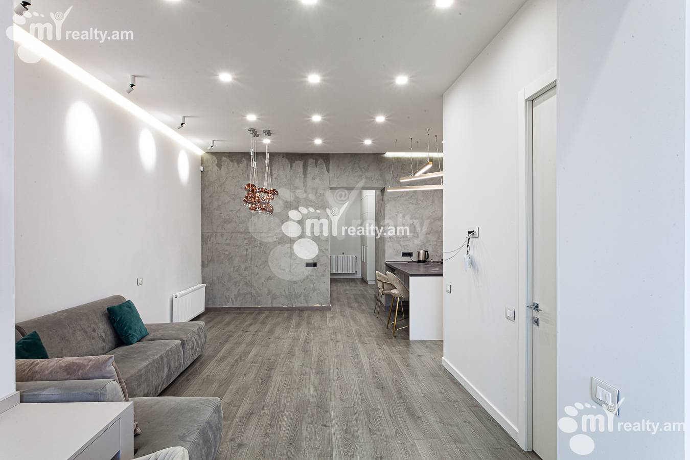 2 bedroom apartment for rent Isahakyan St, Center Yerevan, 147908