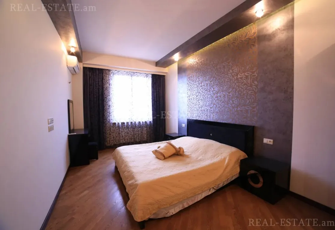 3 bedroom apartment for rent Vardanants St, Center Yerevan, 159922