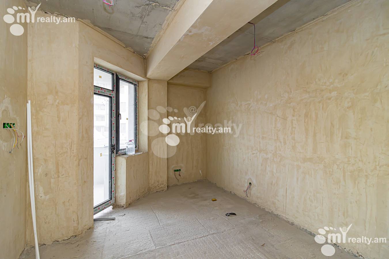 Купить 4 комнатную квартиру Антараин, ул. Г. Гаспаряна, Центр Ереван, 153856