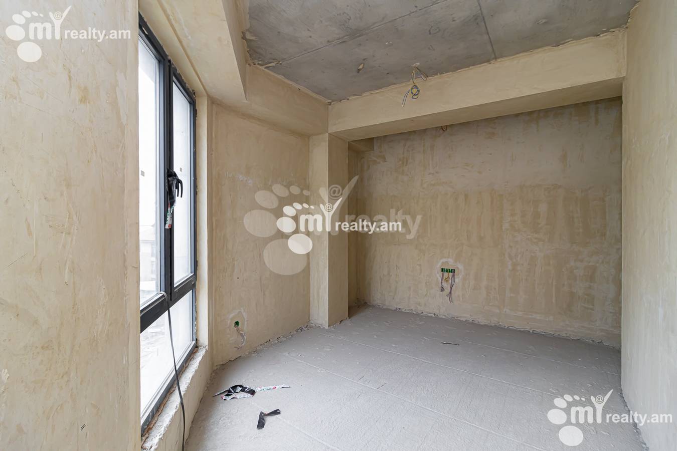 Купить 4 комнатную квартиру Антараин, ул. Г. Гаспаряна, Центр Ереван, 153856