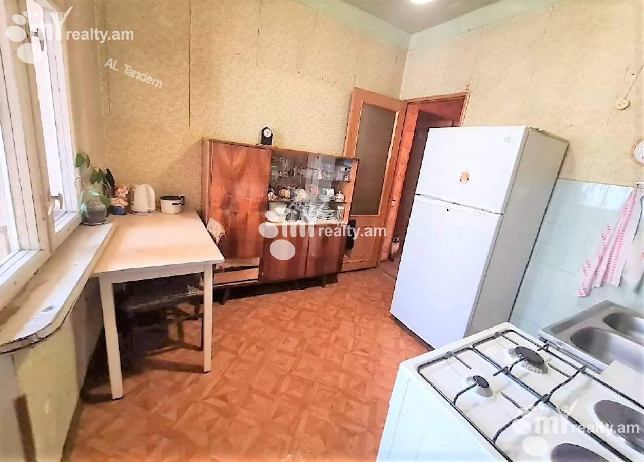 2 սենյականոց բնակարան  Համբարձումյան փող, Արաբկիր Երևան, 130616