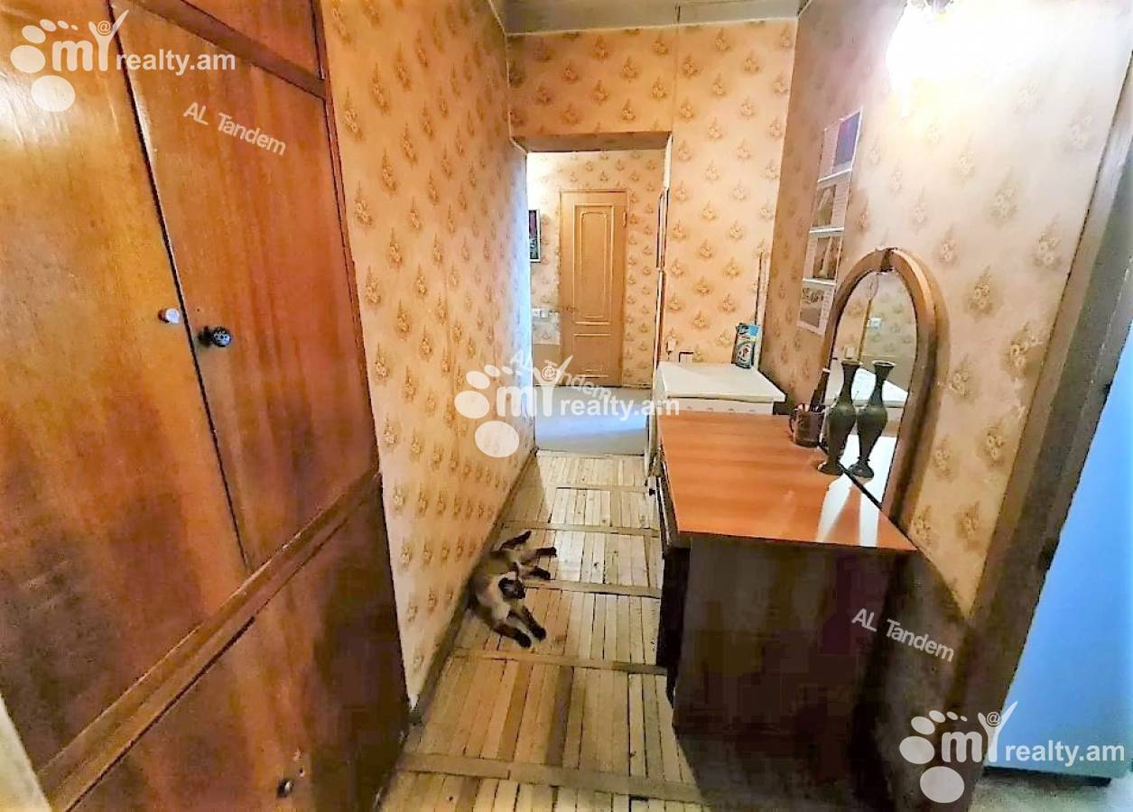 2 սենյականոց բնակարան  Համբարձումյան փող, Արաբկիր Երևան, 130616