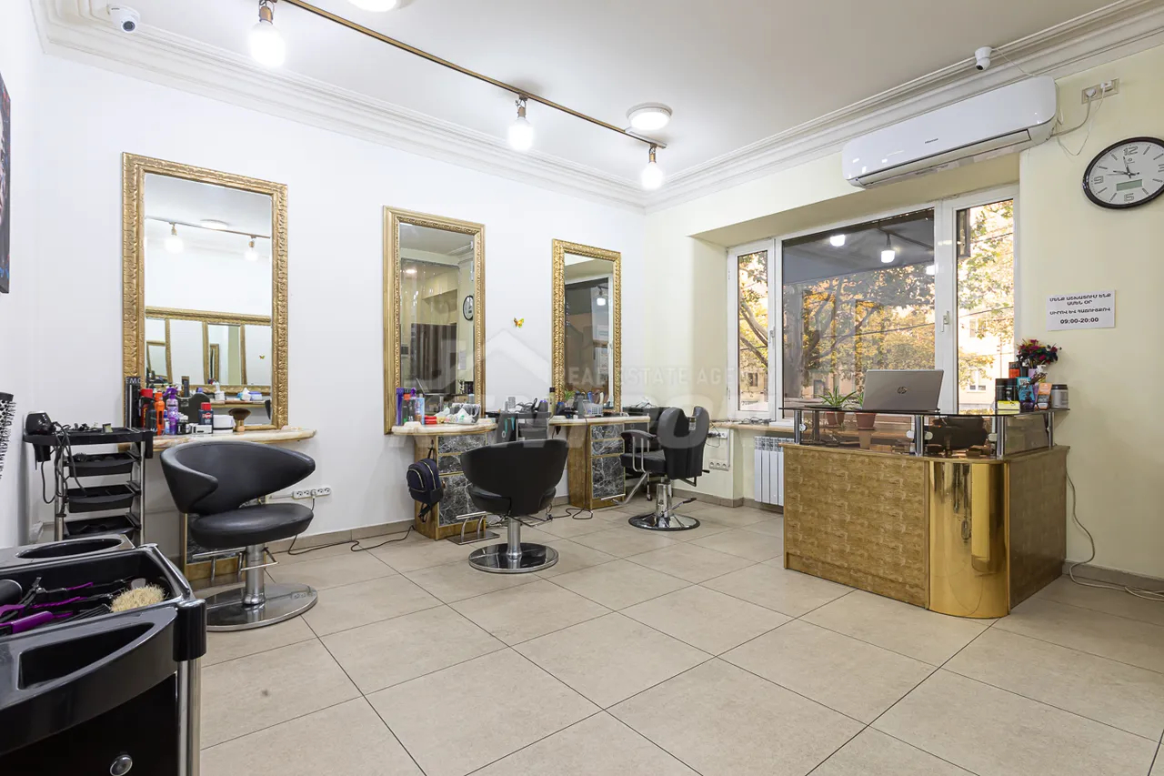 Commercial property for sale Mashtots Ave, Center Yerevan, 157988