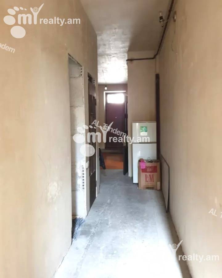 House for sale Aghyusagorcner  St, Center Yerevan, 147995