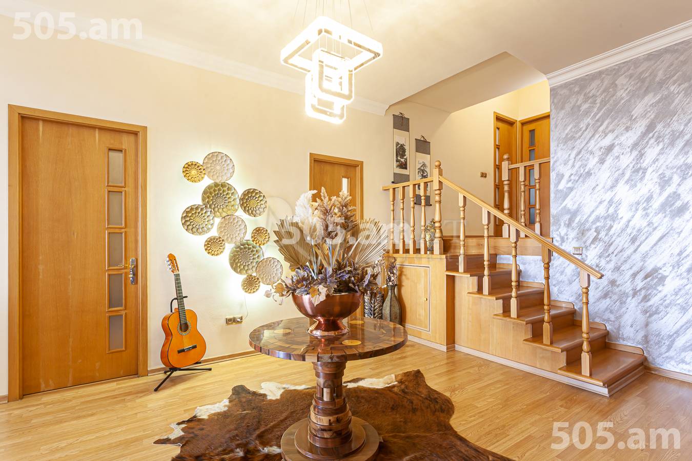 4 bedroom apartment for sale Antarayin St, Center Yerevan, 156024