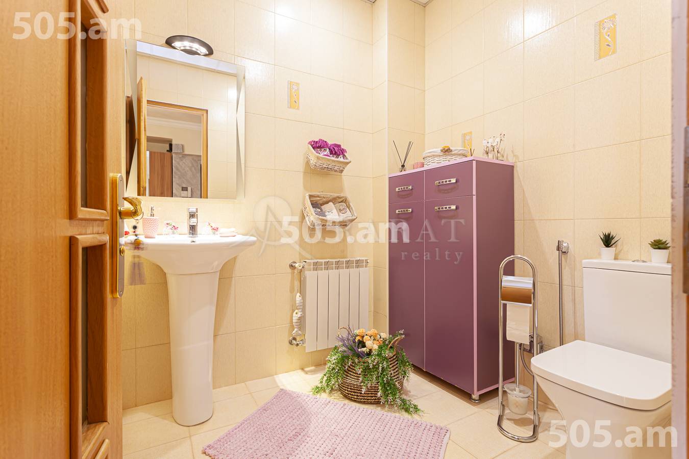 4 bedroom apartment for sale Antarayin St, Center Yerevan, 156024