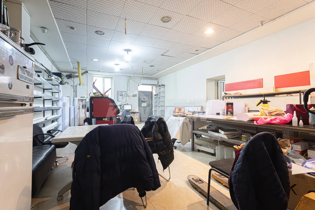 Commercial for sale خیابان آرشاکونیاک, مرکز شهر ایروان, 158540