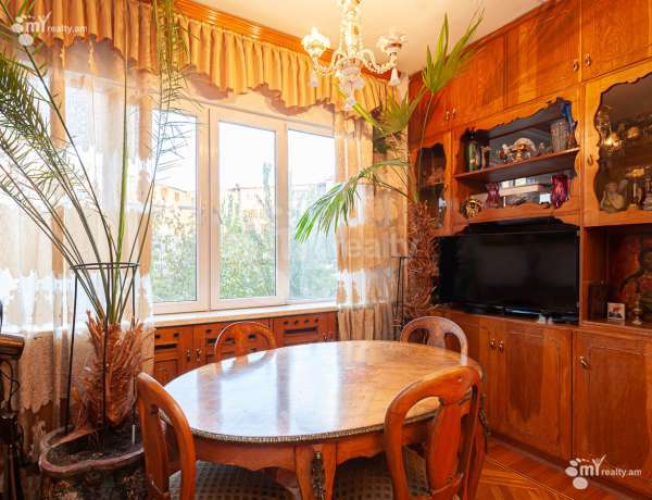 3-senyakanoc-bnakaran-vacharq-Yerevan-Center