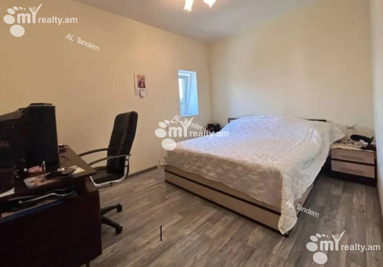 4 bedroom apartment for sale Hr.Kochar St, Arabkir Yerevan, 158127