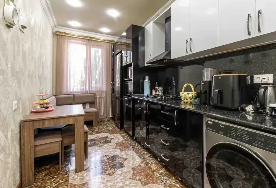 2 սենյականոց բնակարան  Տիգրան Պետրոսյան փող., Դավթաշեն Երևան, 161031