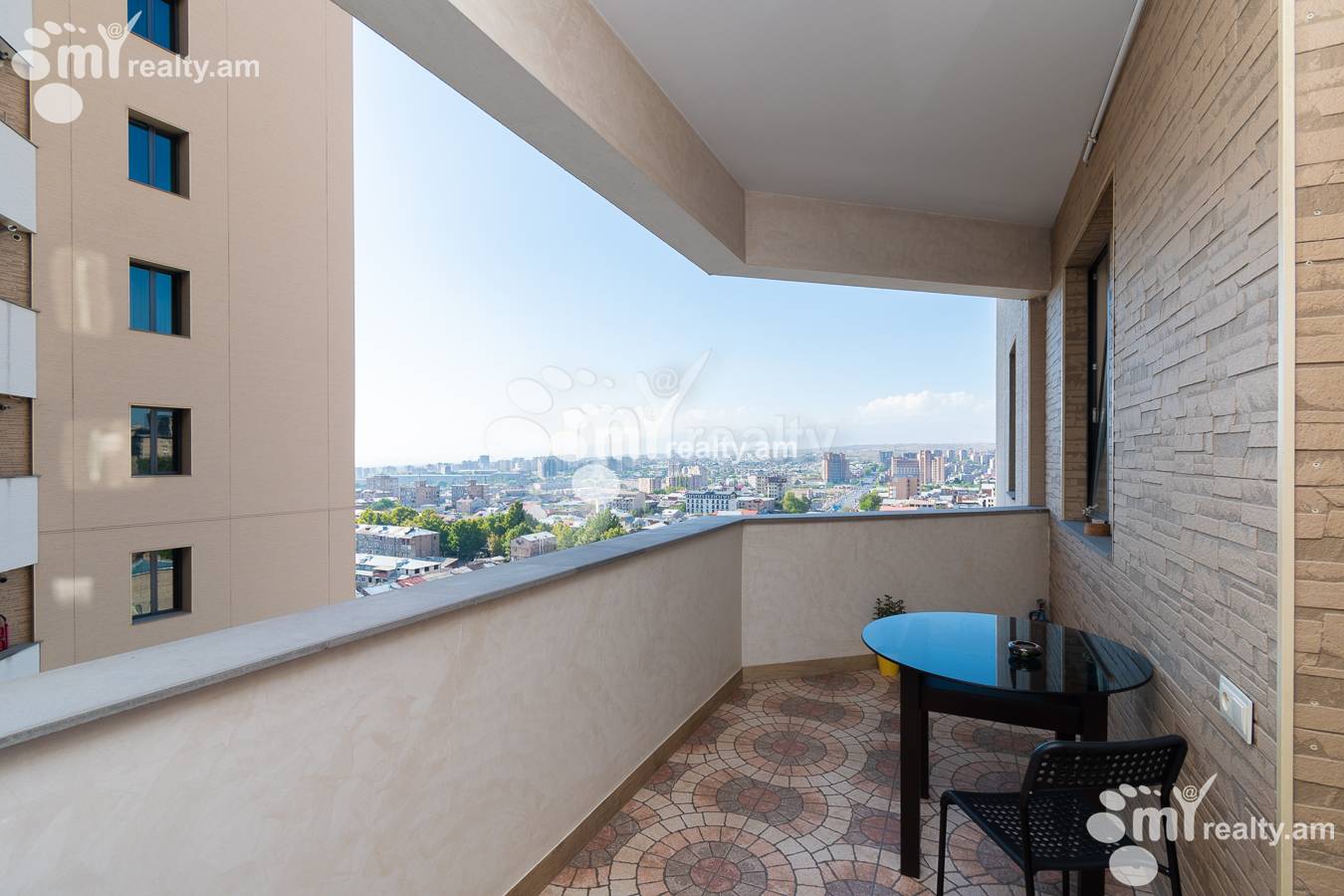 4 bedroom apartment for sale خیابان کومیتاس, عربگیر ایروان, 140580