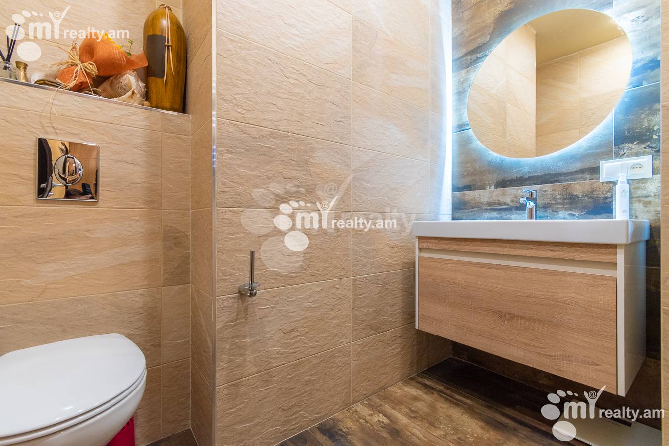 4 bedroom apartment for sale خیابان کومیتاس, عربگیر ایروان, 140580