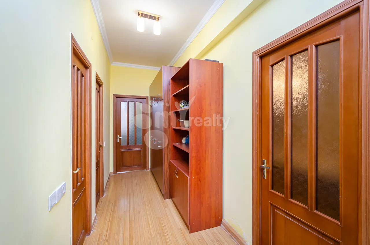 3 bedroom apartment for sale Argishti St, Center Yerevan, 157583