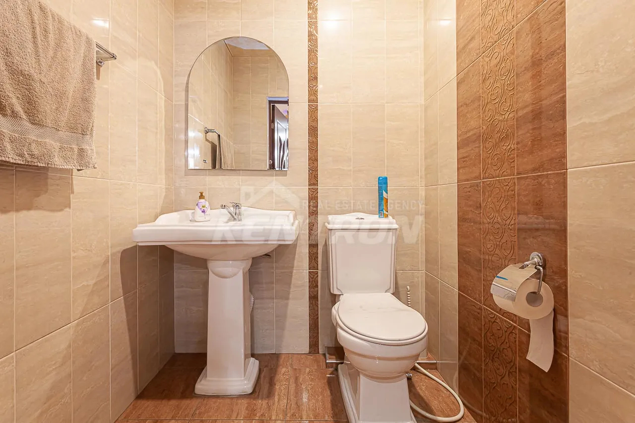 2 սենյականոց բնակարան վարձով Արամի փող, Կենտրոն Երևան, 158832