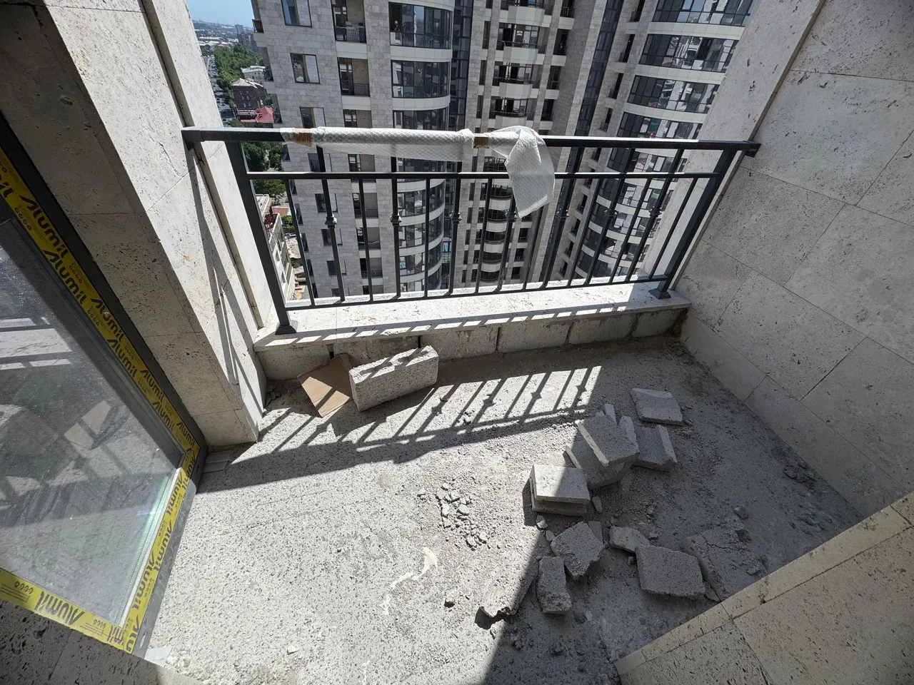 5 bedroom apartment for sale خیابان آرشاکونیاک, مرکز شهر ایروان, 157221