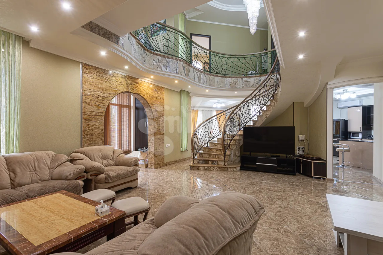 House for sale Duryan disrtict, Avan Yerevan, 160109