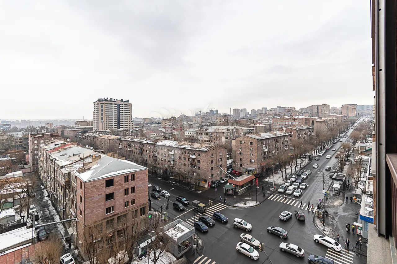 3 սենյականոց բնակարան  Հր.Քոչար փող, Արաբկիր Երևան, 160025