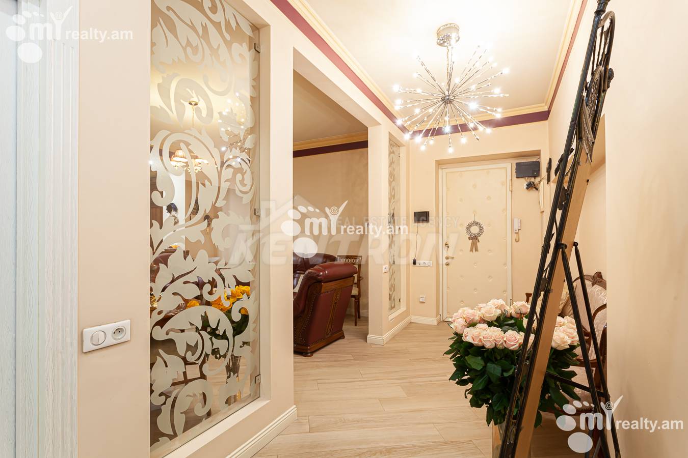 3 bedroom apartment for sale (خیابان باقرامیان (عربکیر, عربگیر ایروان, 154443