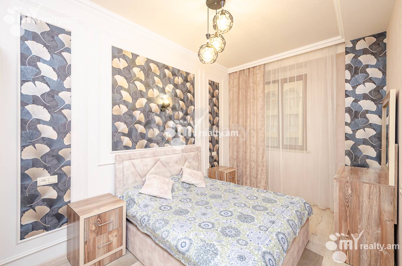 3 bedroom apartment for rent Amiryan St, Center Yerevan, 151212