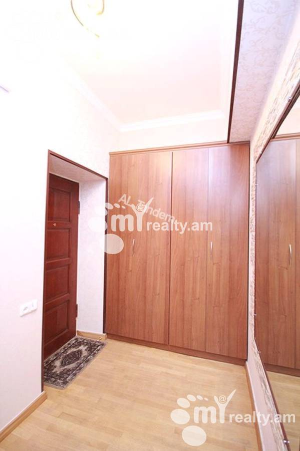 3 սենյականոց բնակարան  Սայաթ-Նովայի պող, Կենտրոն Երևան, 158592