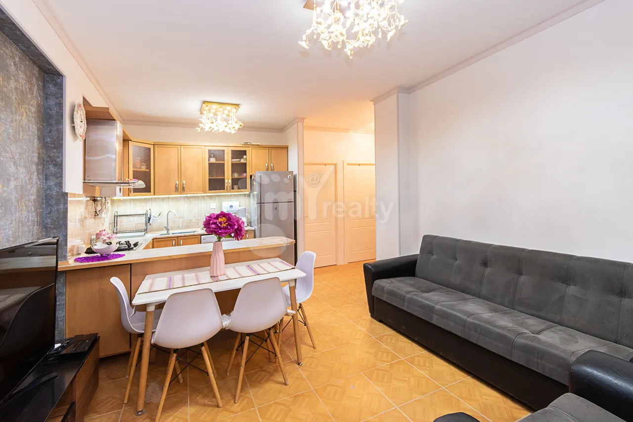 2 bedroom apartment for rent خیابان آنتارایین, مرکز شهر ایروان, 159539