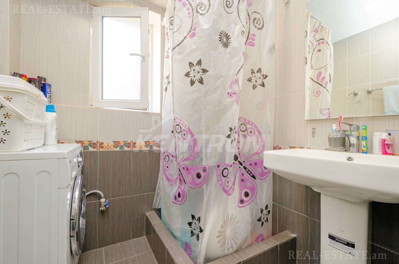 2 սենյականոց բնակարան  Թումանյան փող, Կենտրոն Երևան, 138189