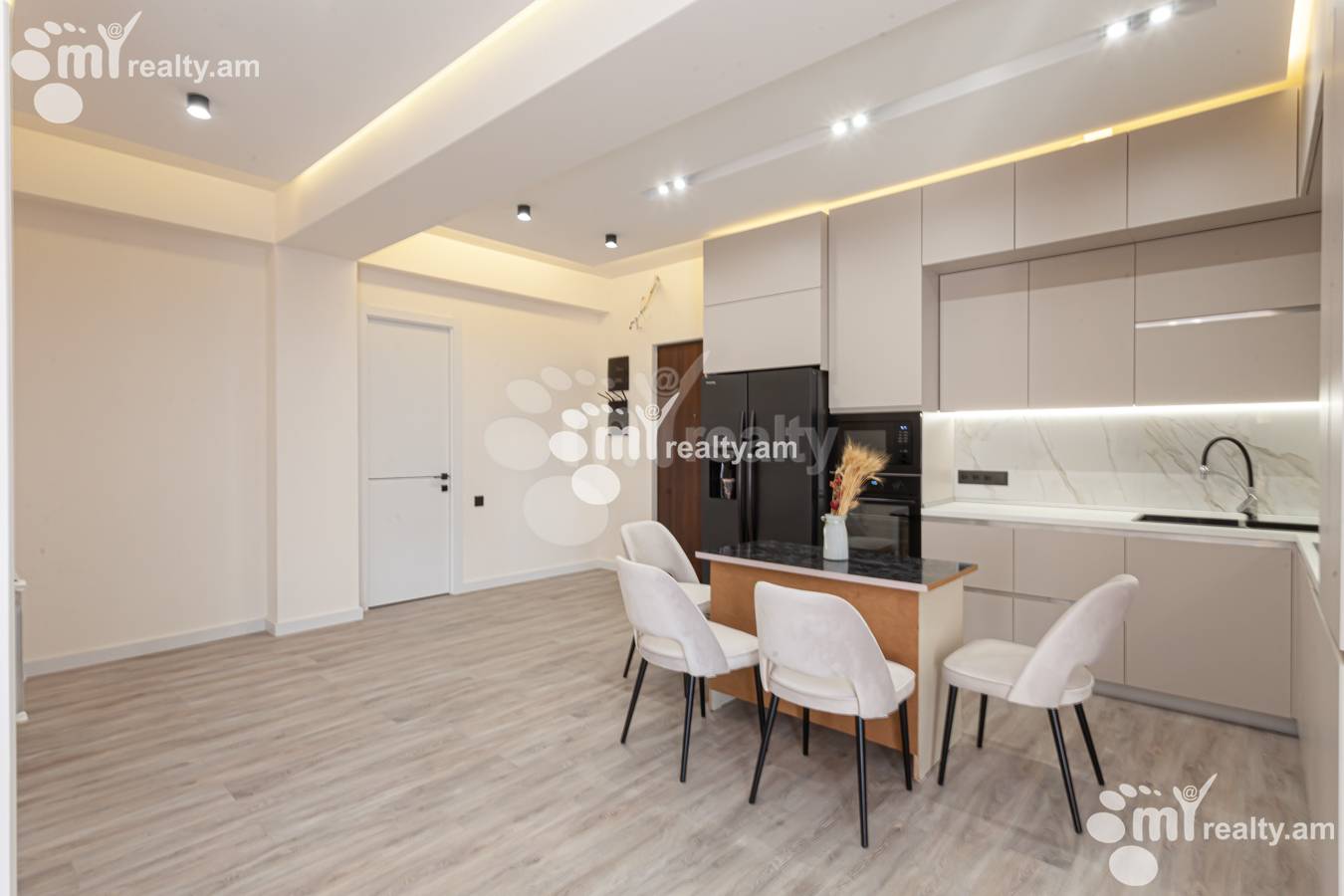 3 bedroom apartment for sale خیابان زاراف آقبیور, آوان ایروان, 151892