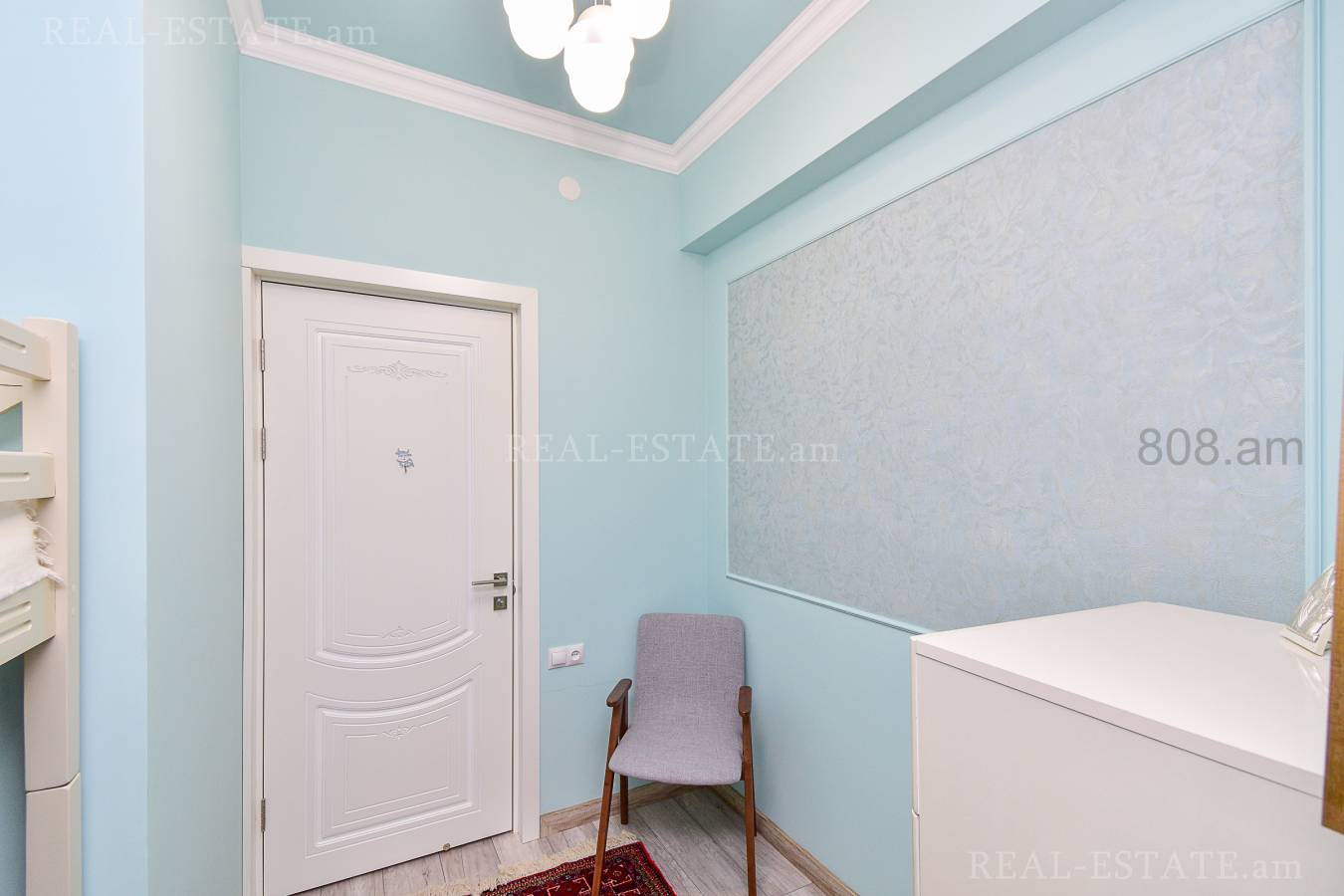 Купить 4 комнатную квартиру Лер. Камсар ул, Центр Ереван, 127317