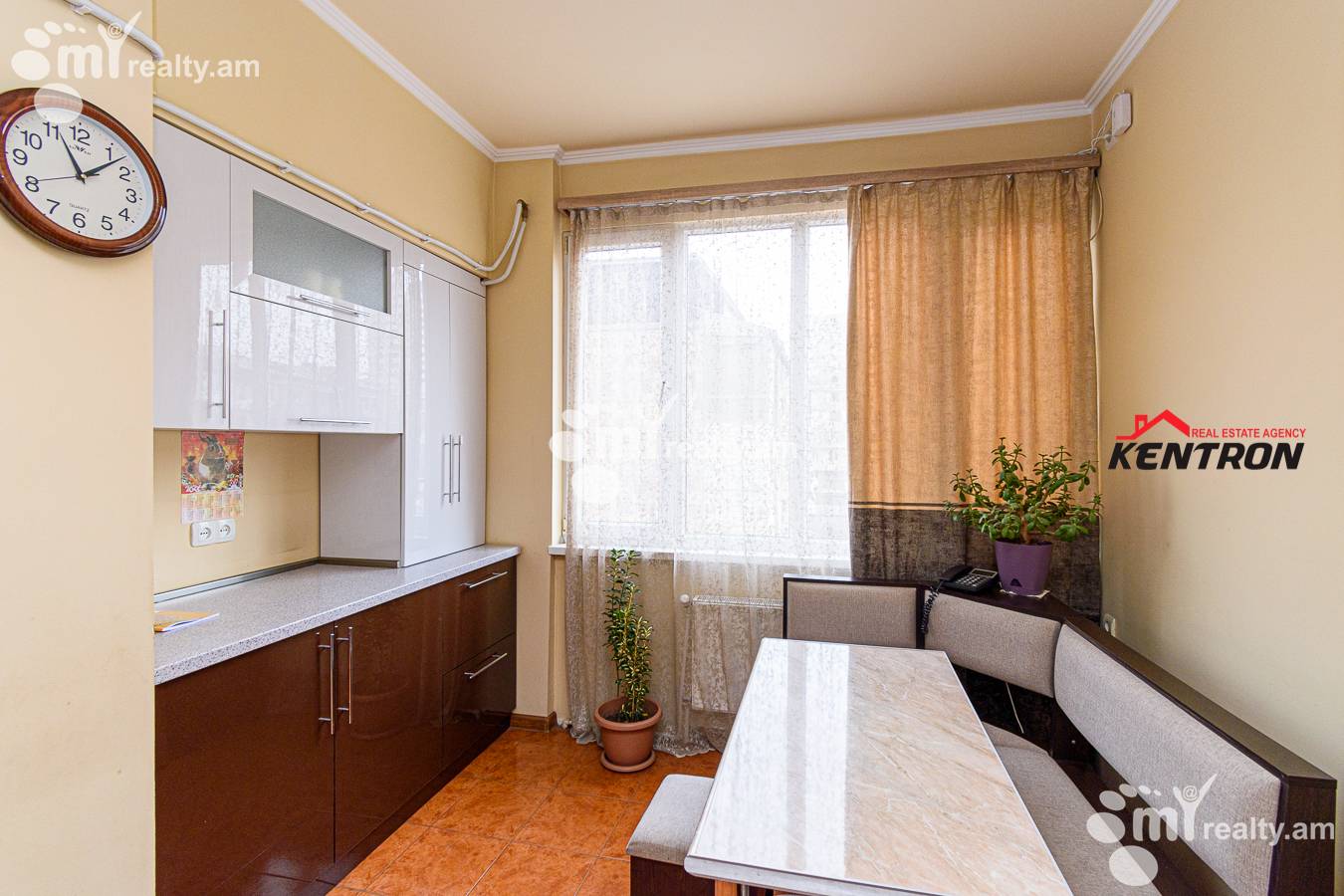 3 bedroom apartment for sale خیابان کومیتاس, عربگیر ایروان, 129294