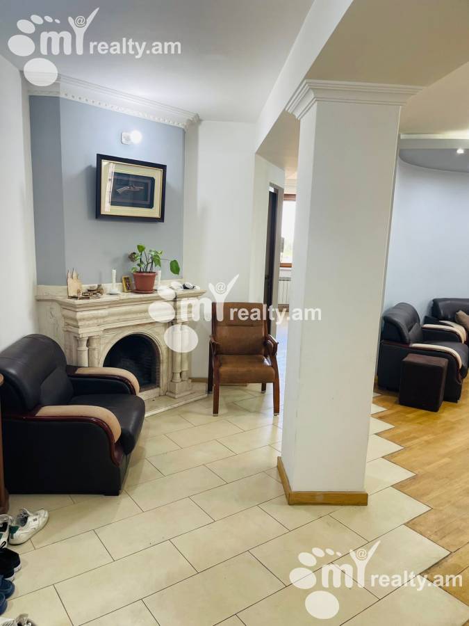 5 bedroom apartment for sale خیابان برادران اوربِلی, عربگیر ایروان, 160180