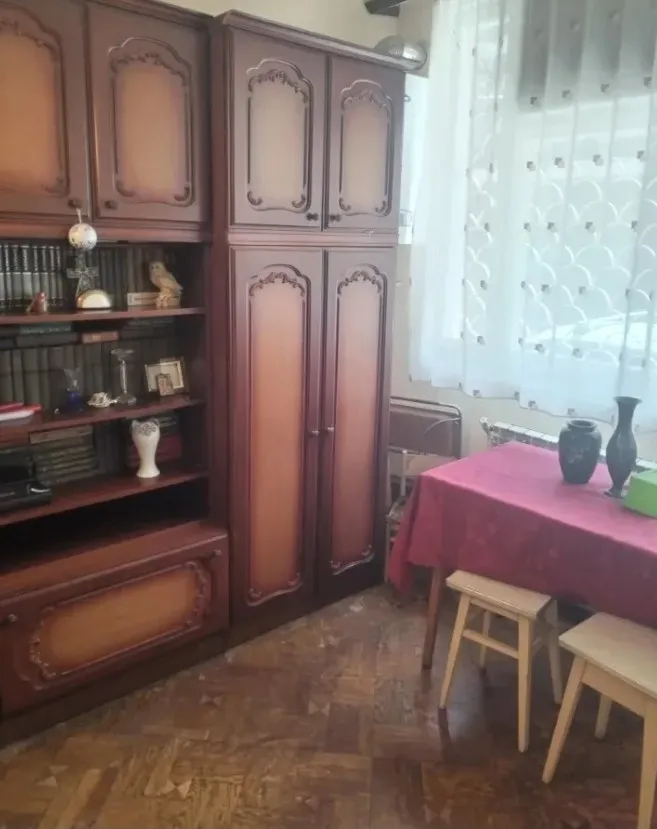 Купить 2 комнатную квартиру Паронян ул, Центр Ереван, 160779
