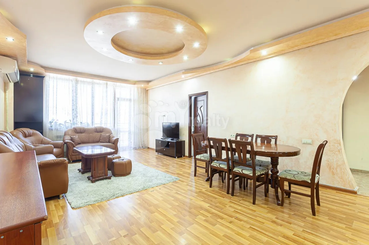 2 սենյականոց բնակարան վարձով Արամի փող, Կենտրոն Երևան, 158834