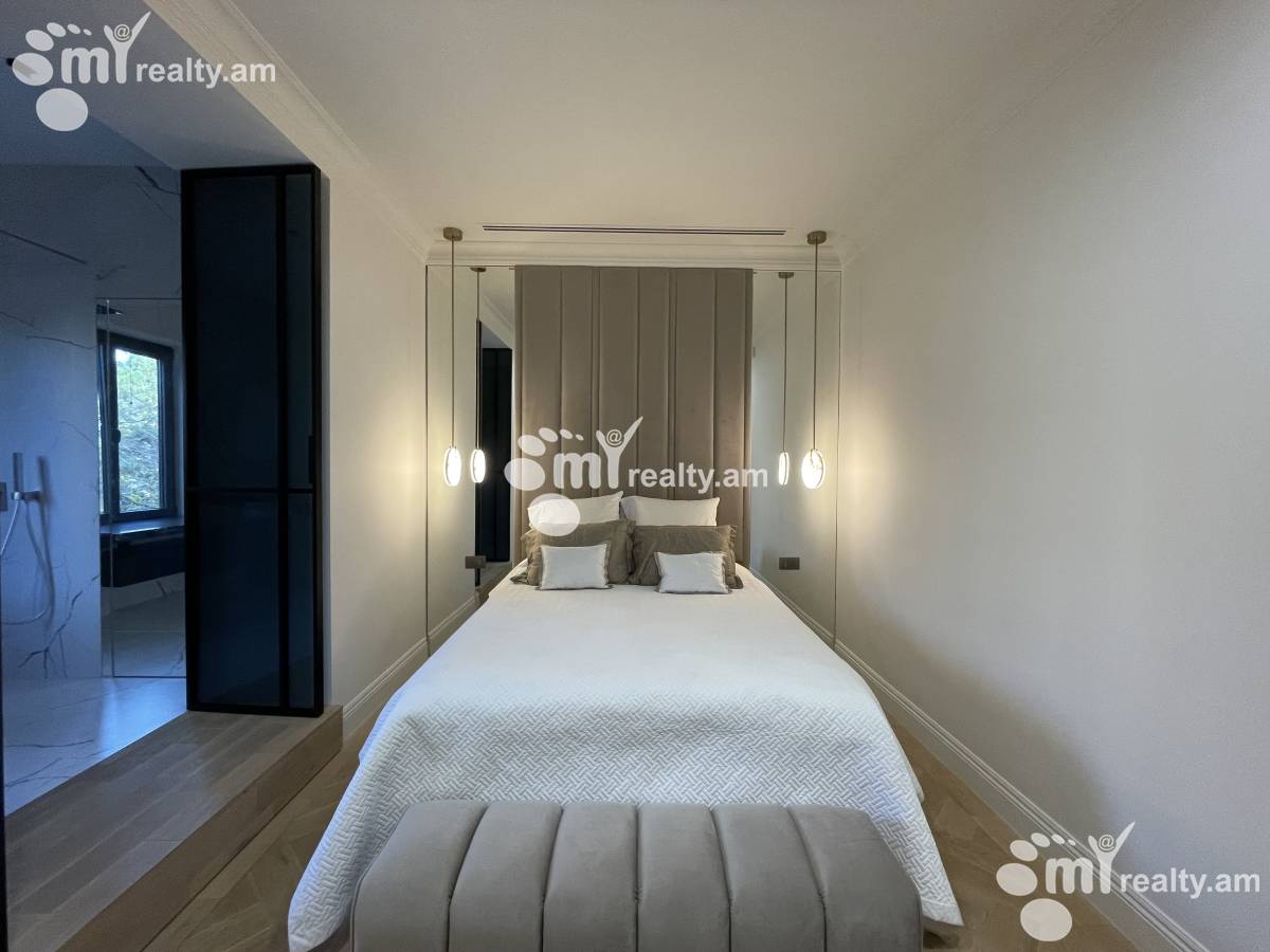 3 bedroom apartment for rent Moskovyan St, Center Yerevan, 160106