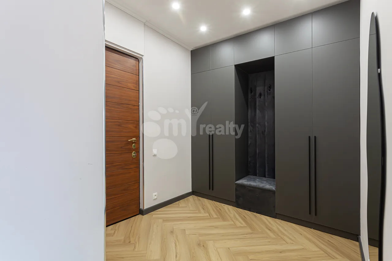3 bedroom apartment for sale Pushkin St, Center Yerevan, 160847