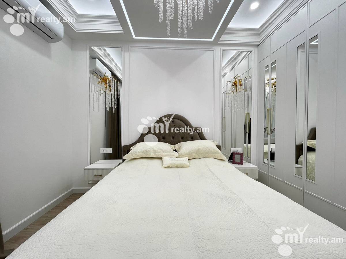 3 bedroom apartment for sale Aram St, Center Yerevan, 157618