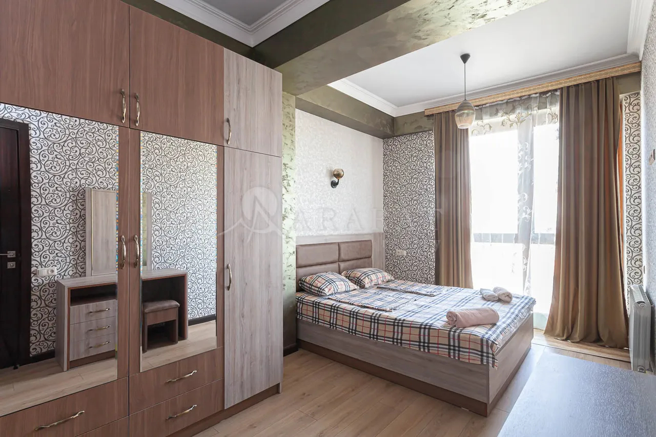 3 bedroom apartment for rent Mashtots Ave, Center Yerevan, 158797