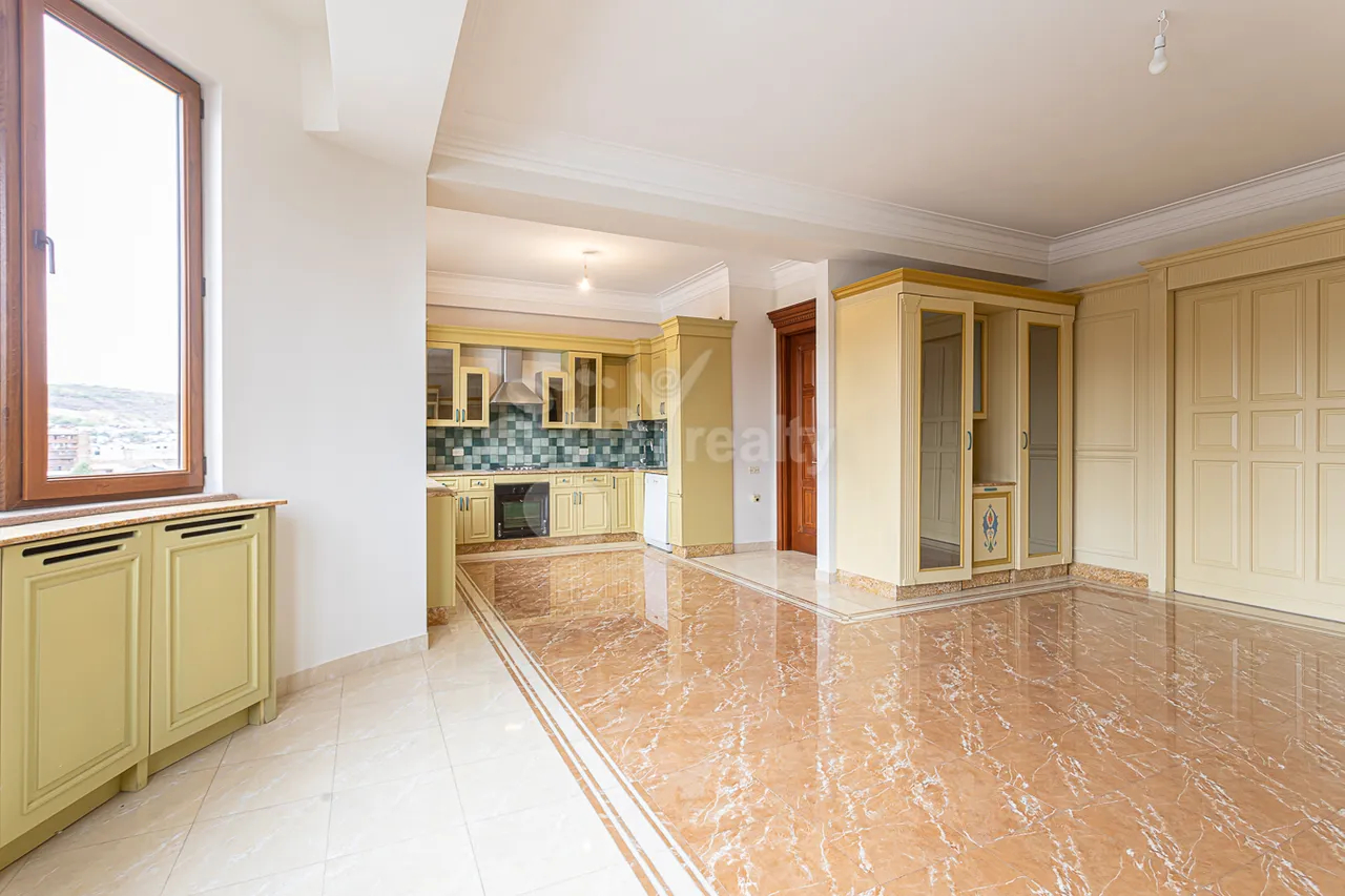 3 սենյականոց բնակարան  Վարդանանց փող, Կենտրոն Երևան, 157555