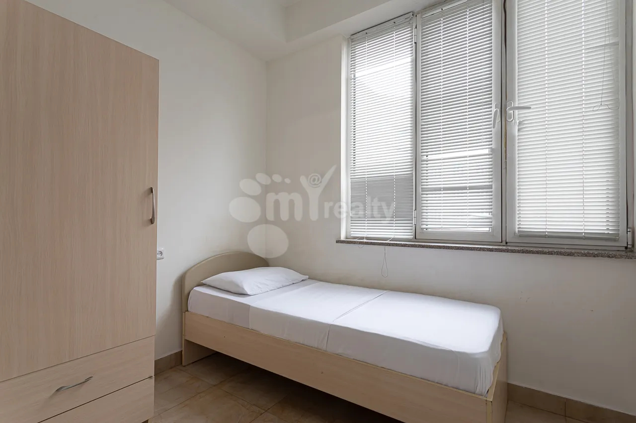 3 bedroom apartment for sale Northern(Hyusisayin)  Ave, Center Yerevan, 157972