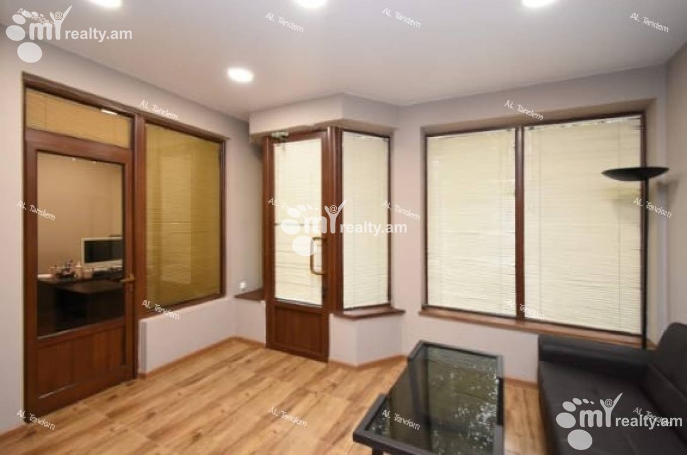 Купить коммерческoе помещение Вардананц ул, Центр Ереван, 123078