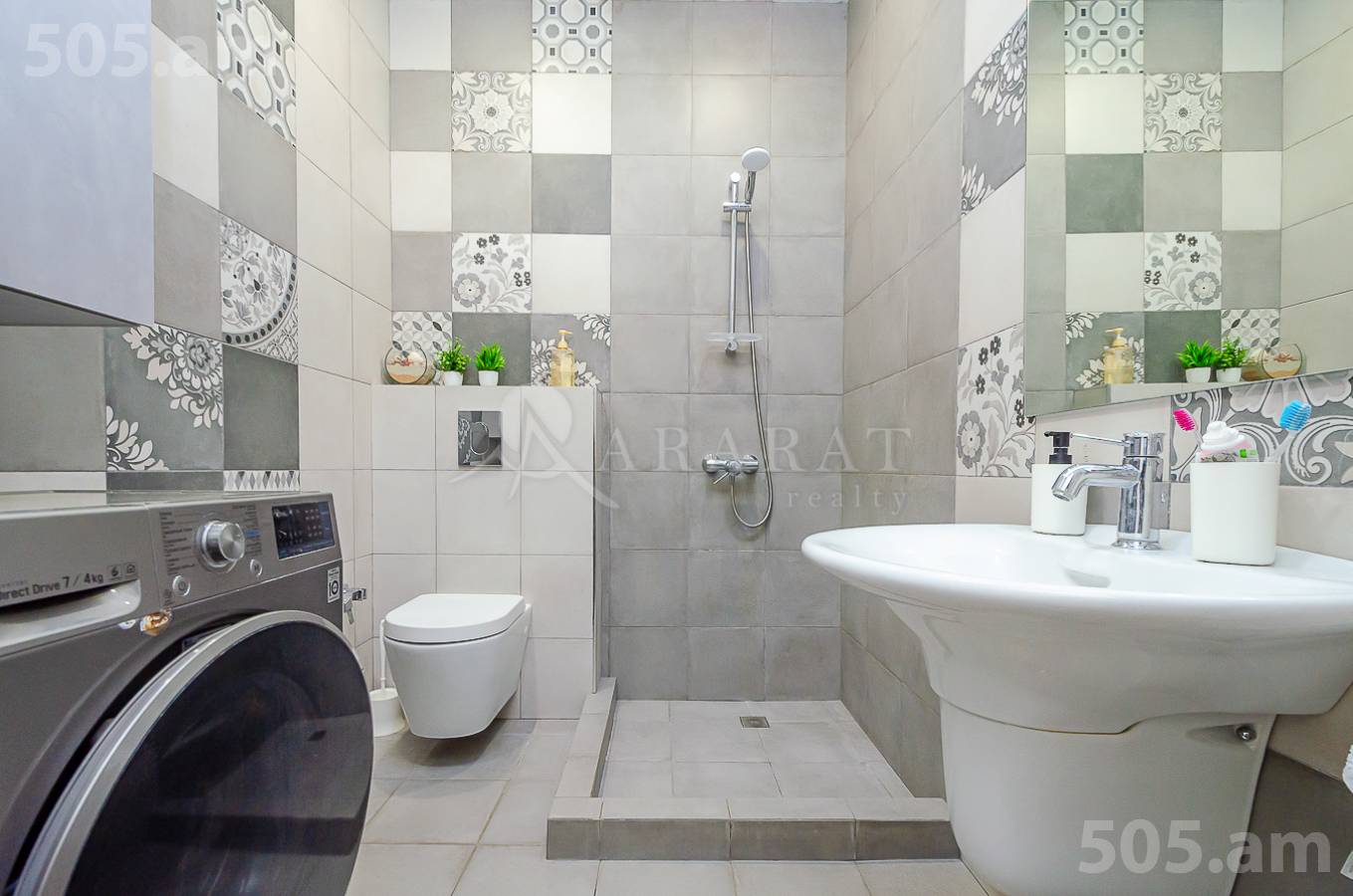 4 սենյականոց բնակարան  Մամիկոնյանց փող, Արաբկիր Երևան, 153216