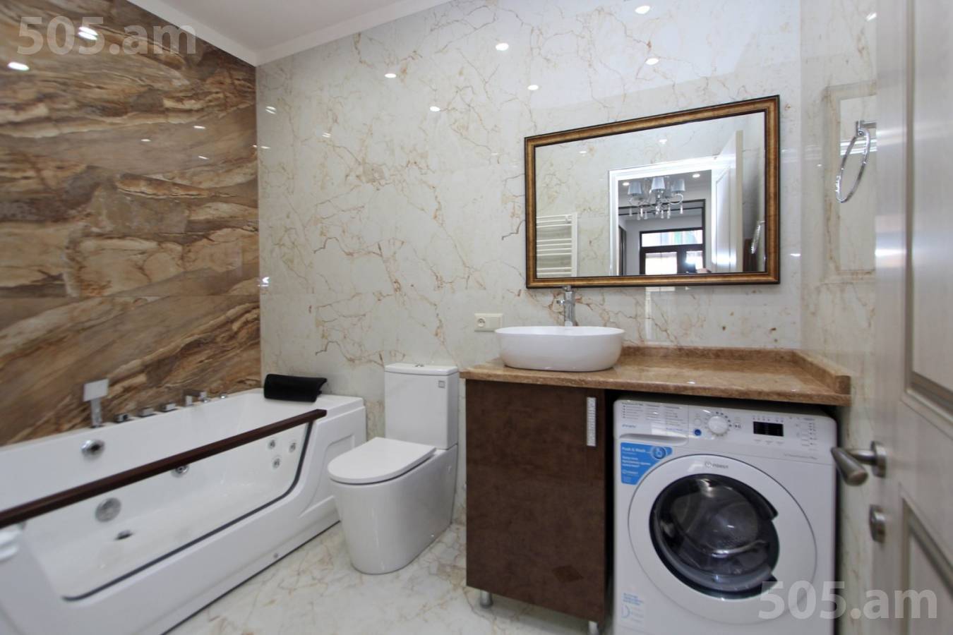 3 bedroom apartment for sale Saryan St, Center Yerevan, 149468