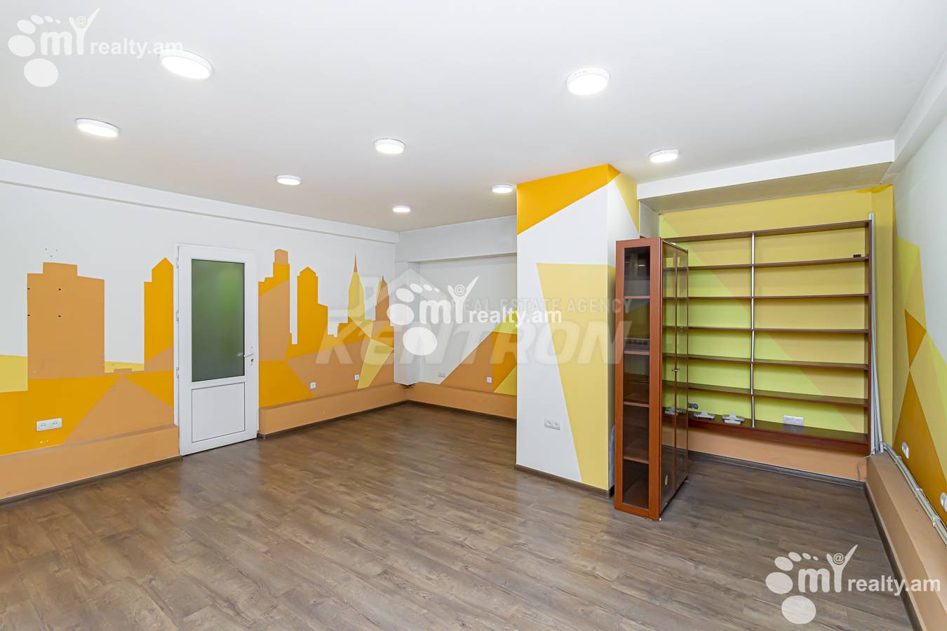 Снять коммерческoе помещение Корюн ул, Центр Ереван, 153681