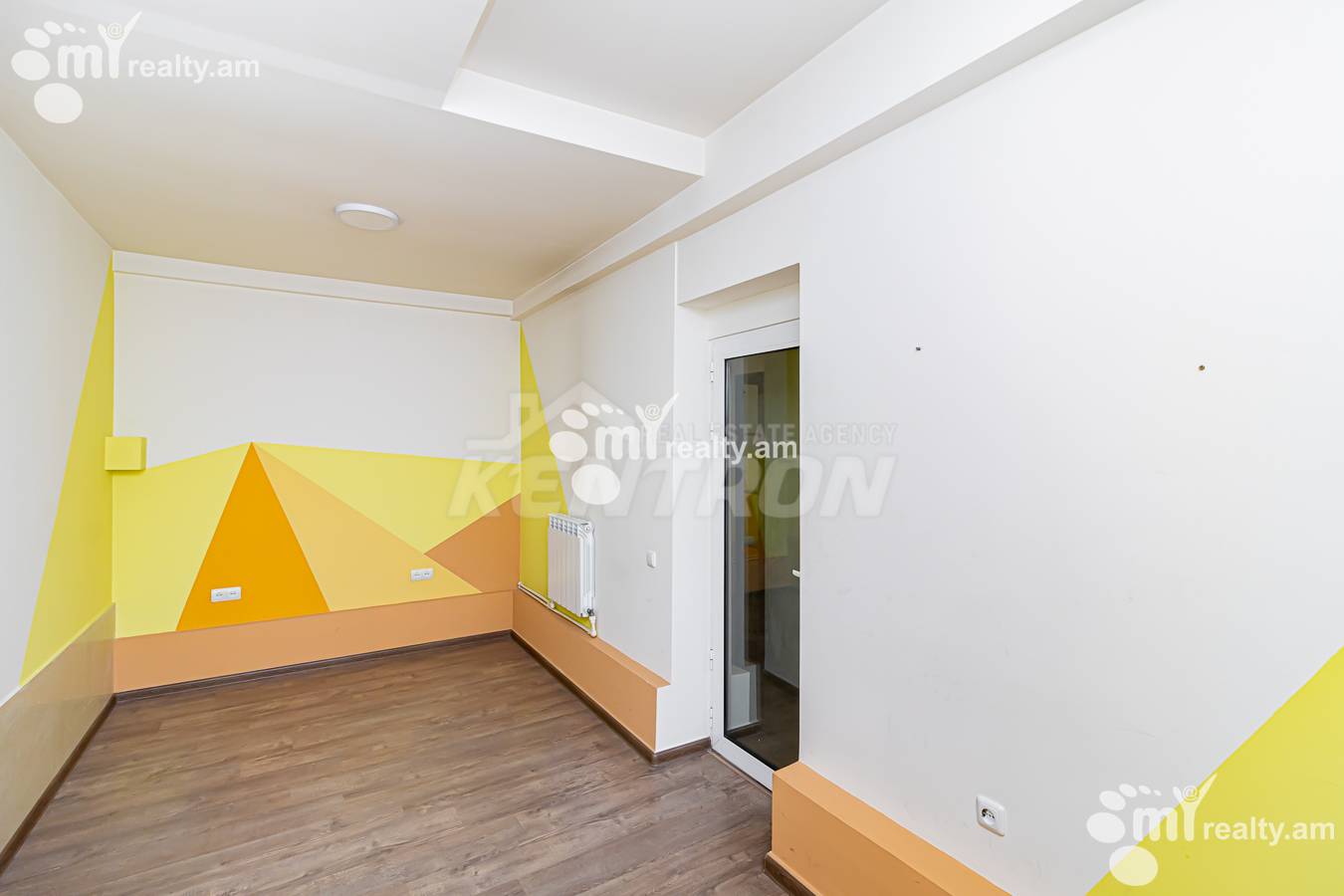 Снять коммерческoе помещение Корюн ул, Центр Ереван, 153681