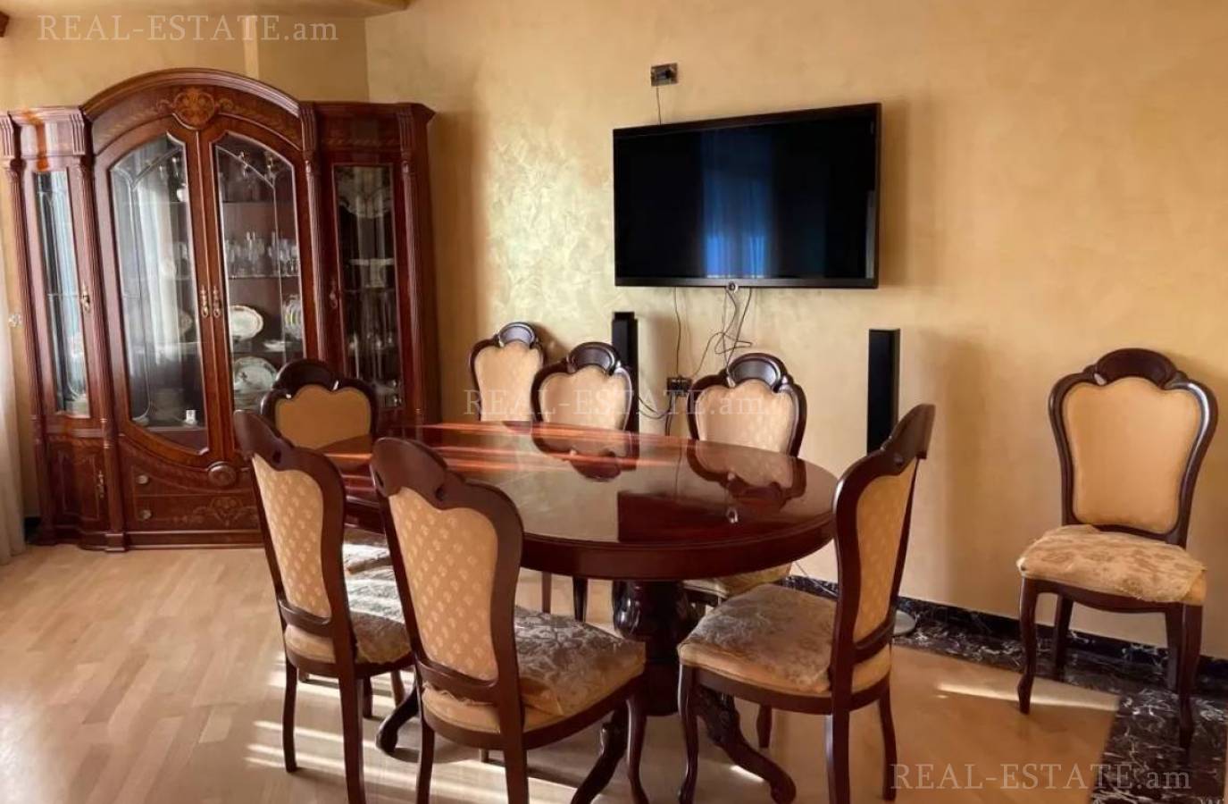 4 bedroom apartment for sale Abovyan St, Center Yerevan, 130137